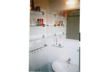 Eslovaquia Chata Varín, Exterior